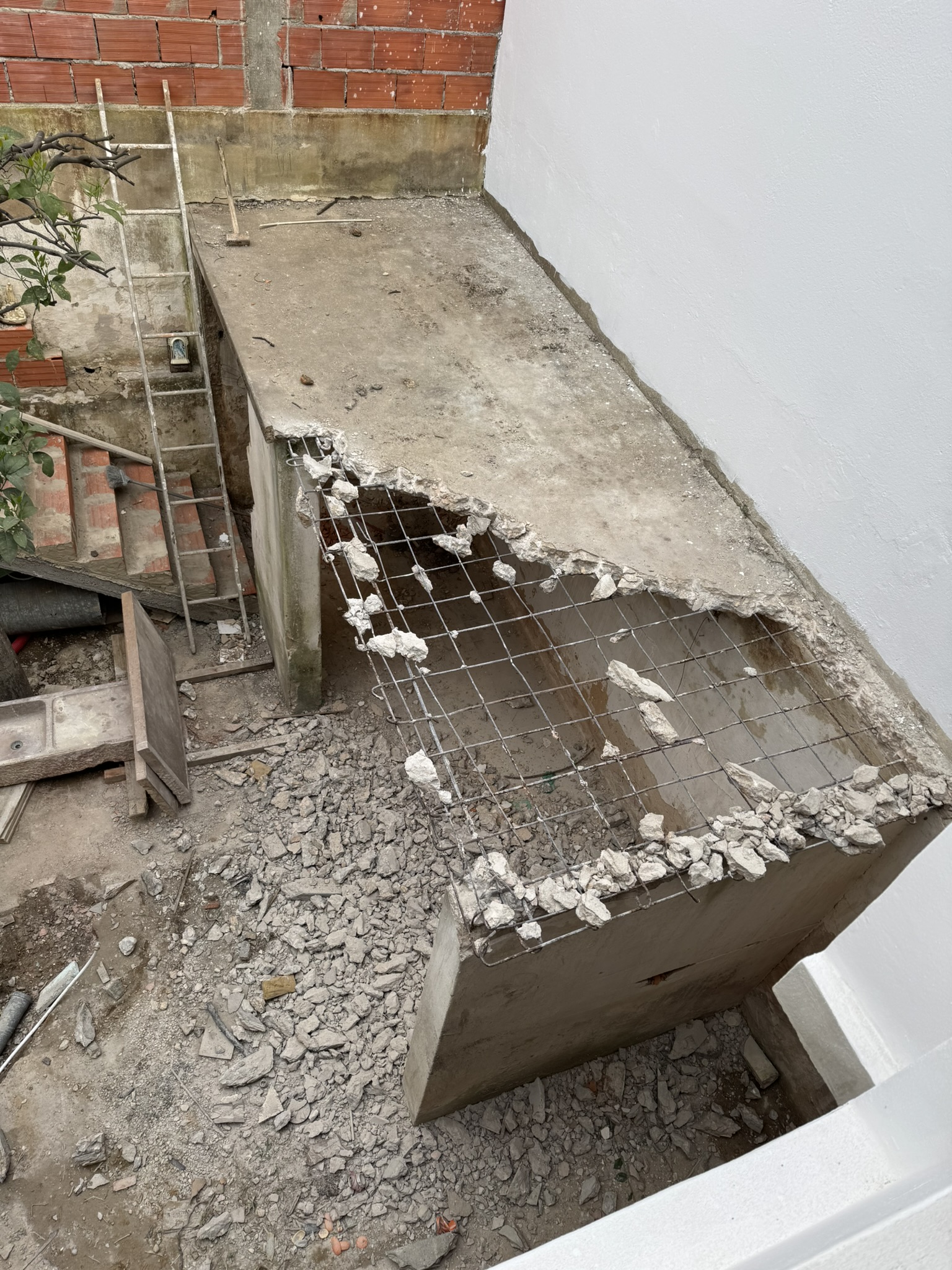 Shed demolition started