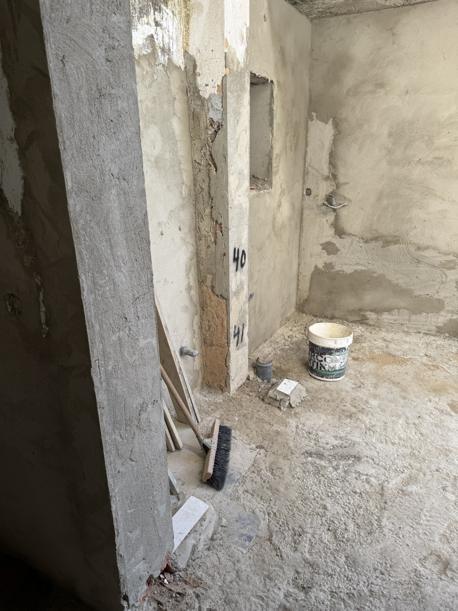 Exterior machine area