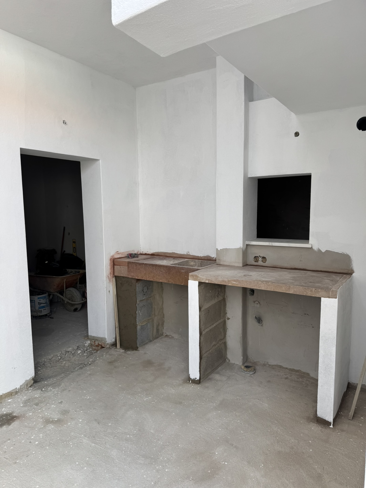 Outdoor kitchen