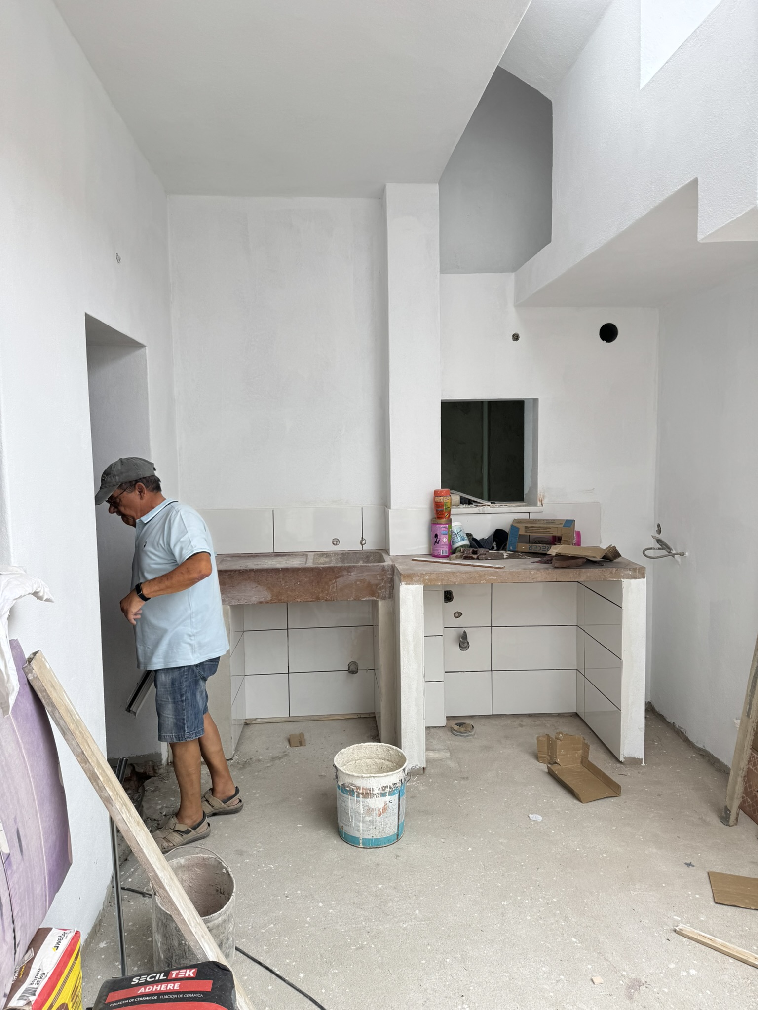 Outdoor kitchen