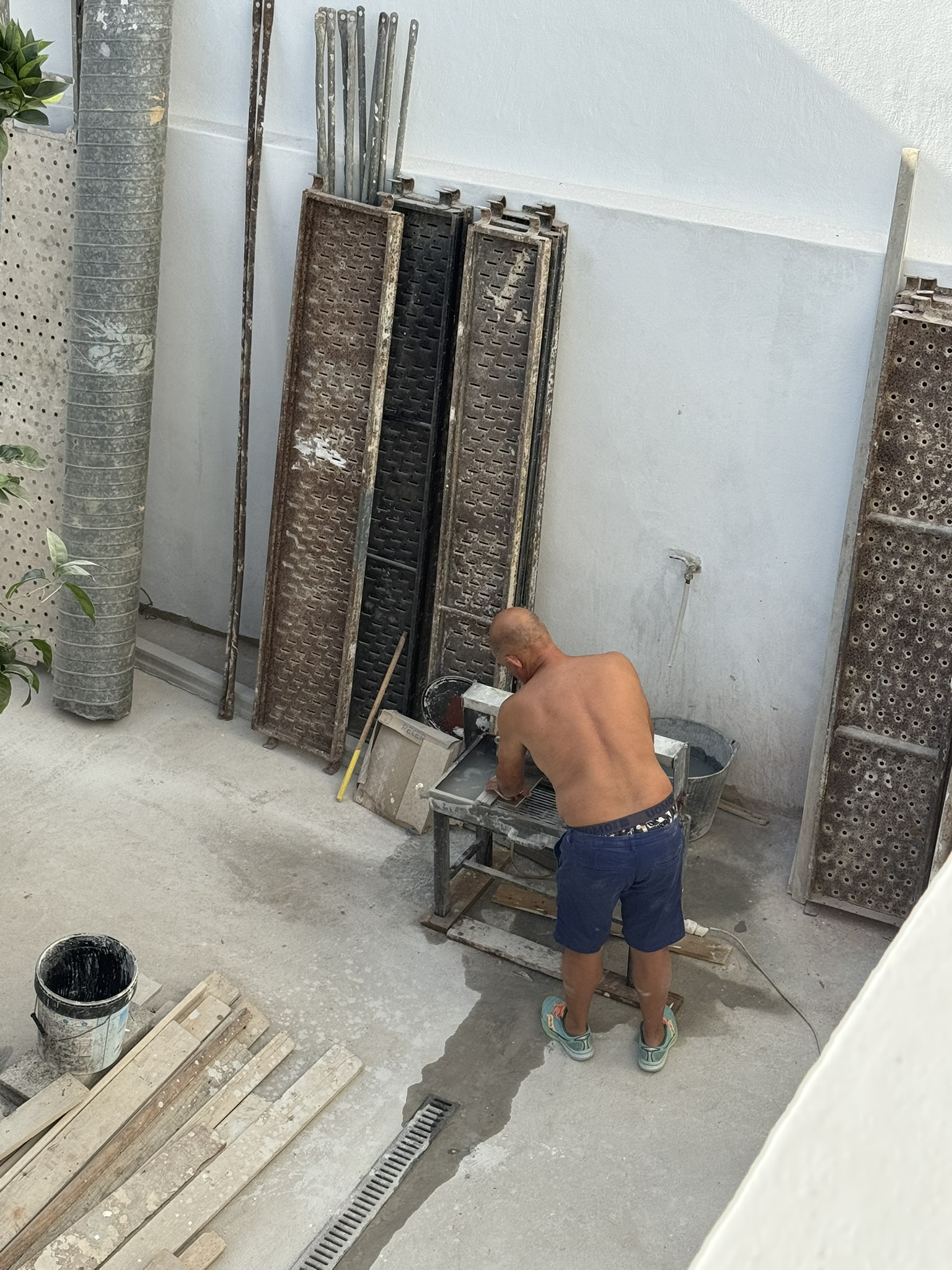 tile cutting
