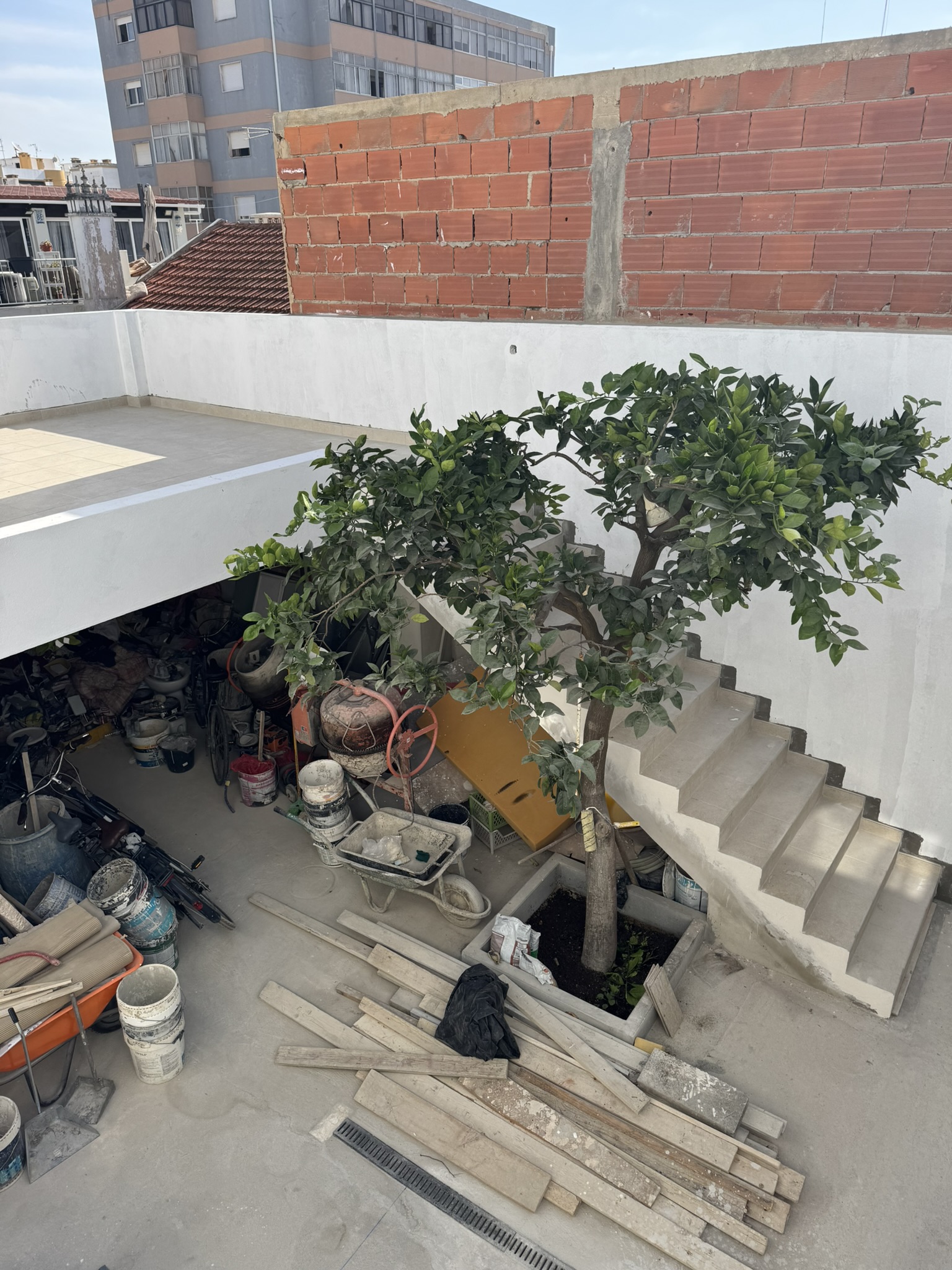 Courtyard overview