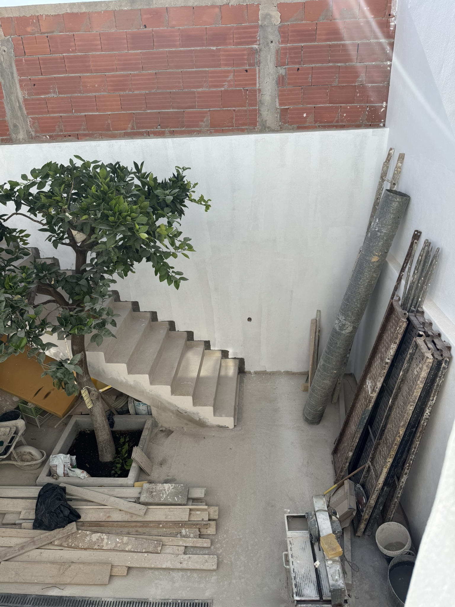 Courtyard overview
