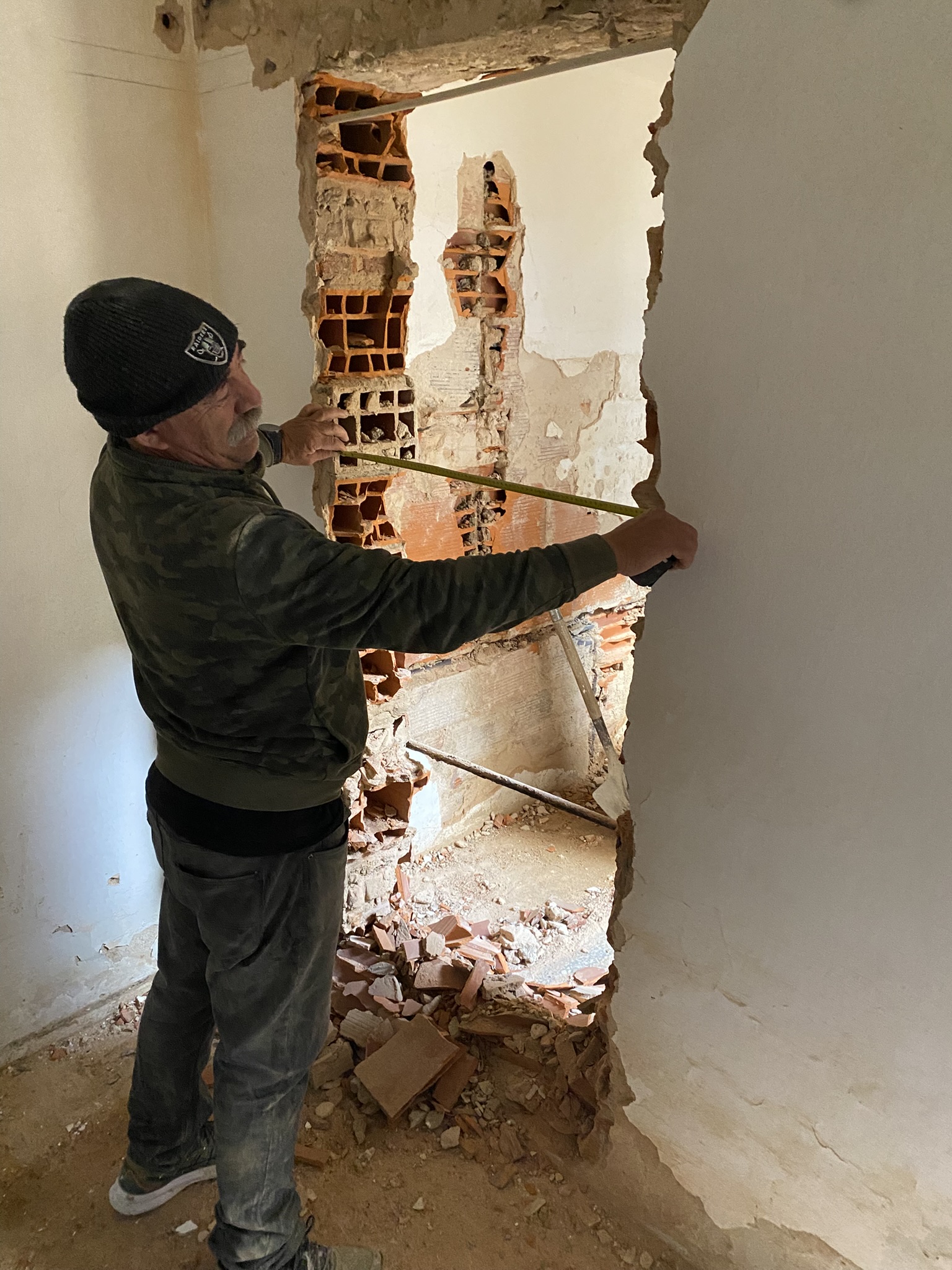 Masterbedroom with the new door towards the bathroom