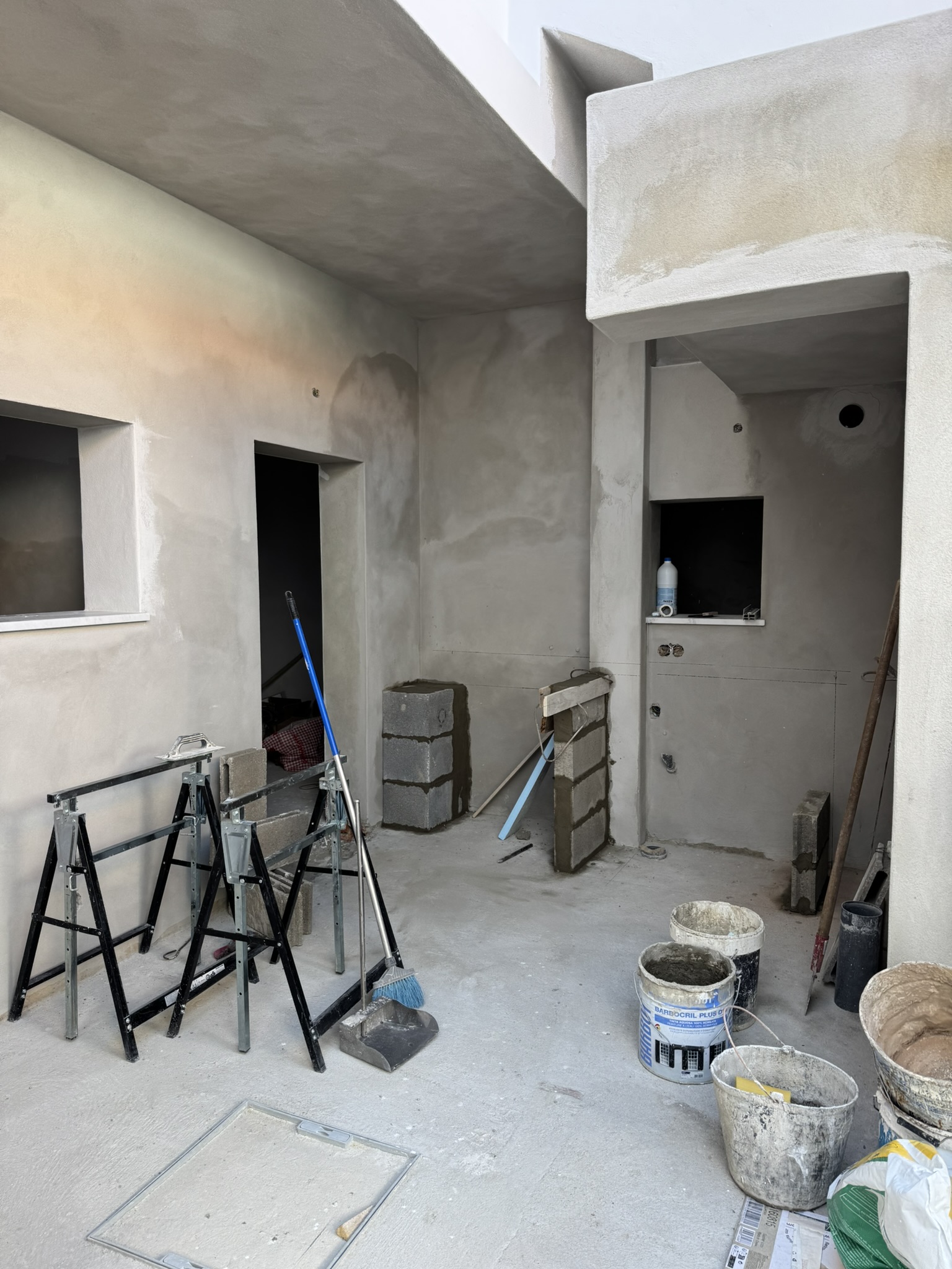 Outdoor kitchen base