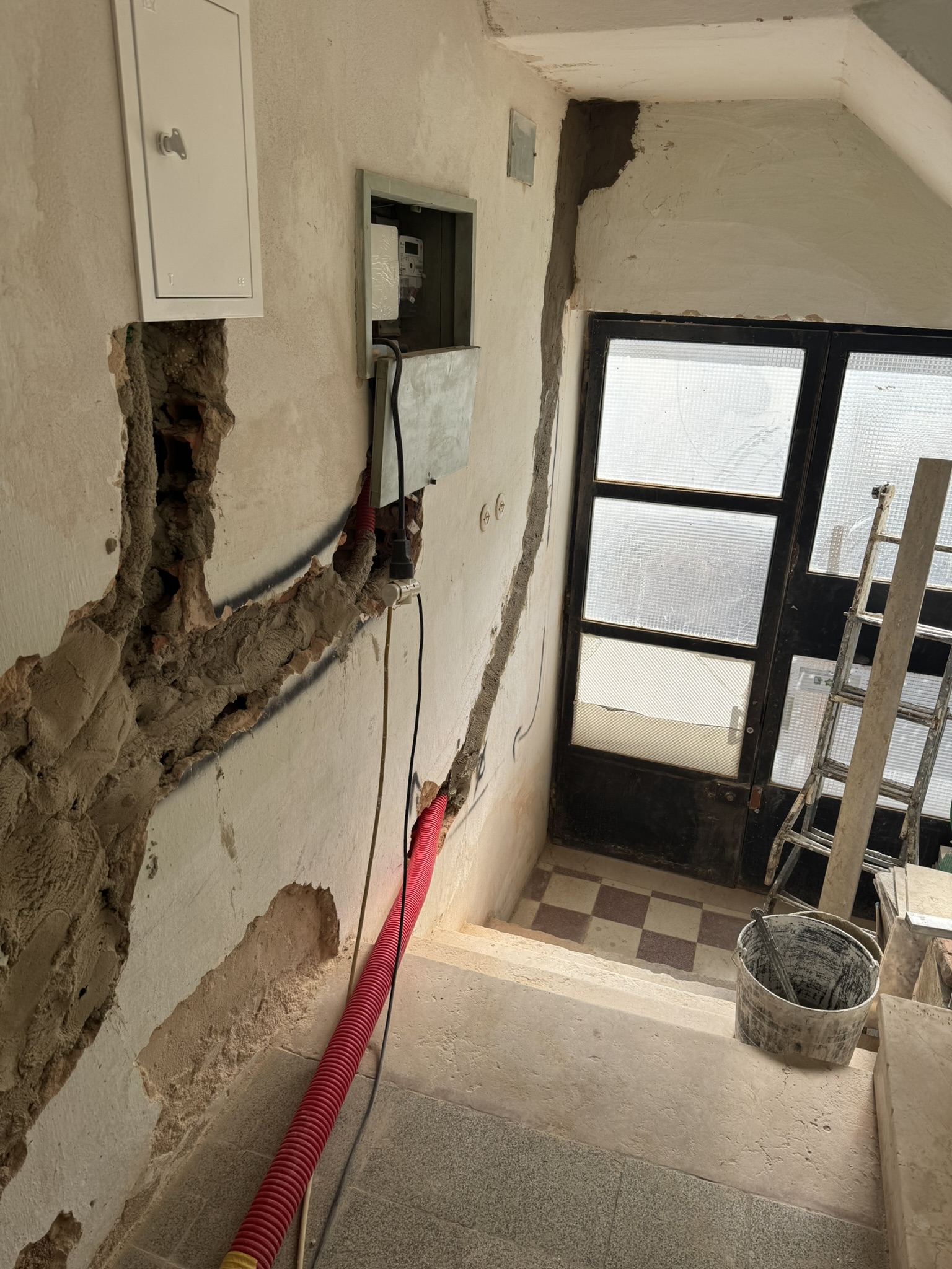 Entry powerline pipe