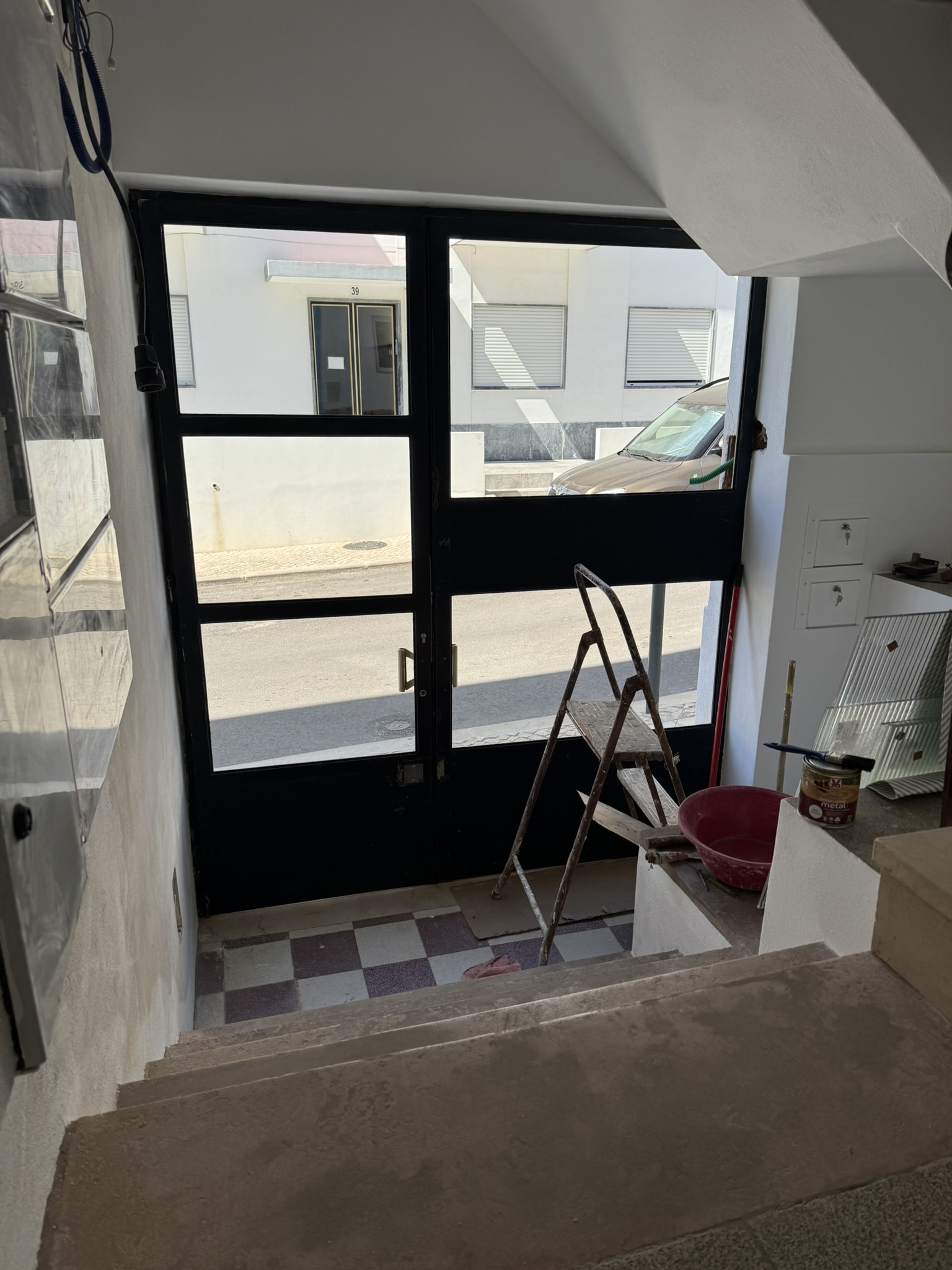 Frontdoor without glass