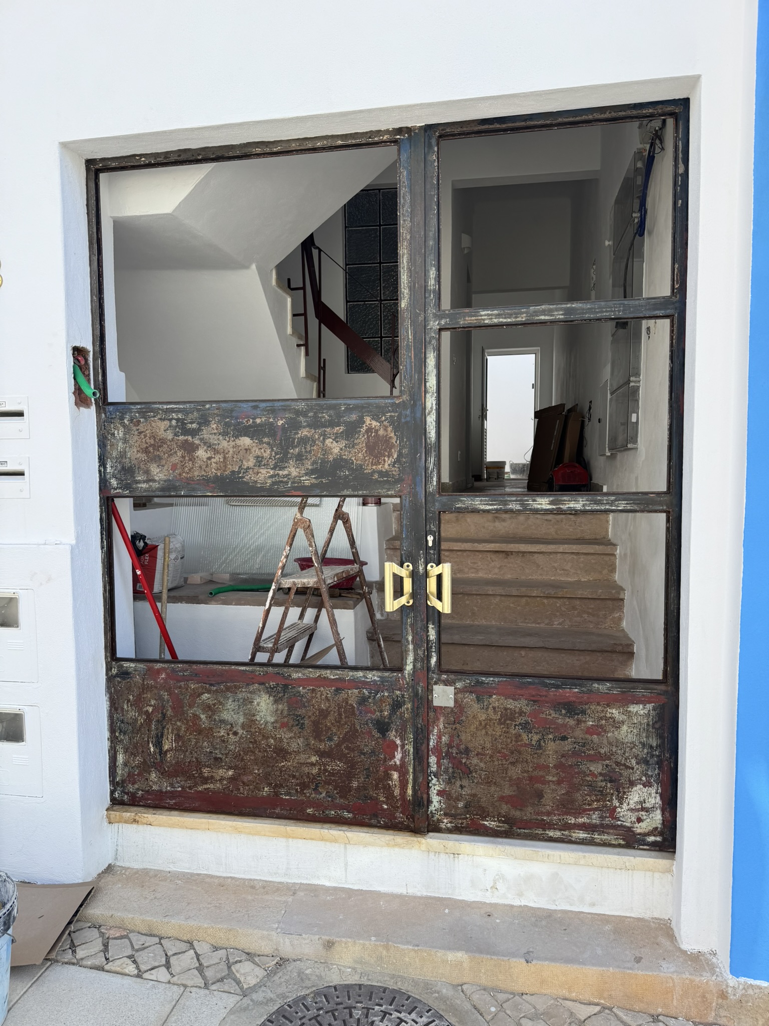 Frontdoor without glass