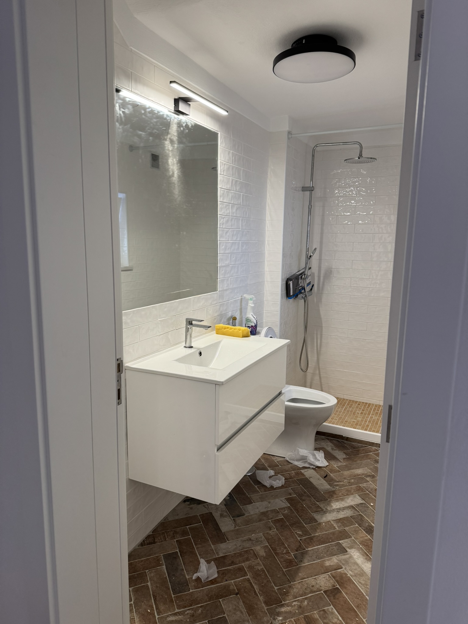 En-suite bathroom